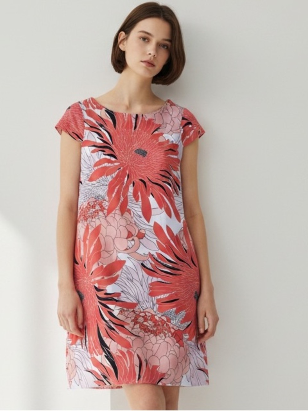 Vince Camuto pink floral print short sleeve dress size 6